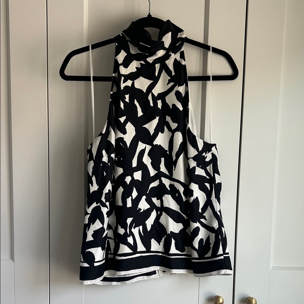 Theory Georgette Black and White Silk Printed Halter Top | M - Picture 3 of 7